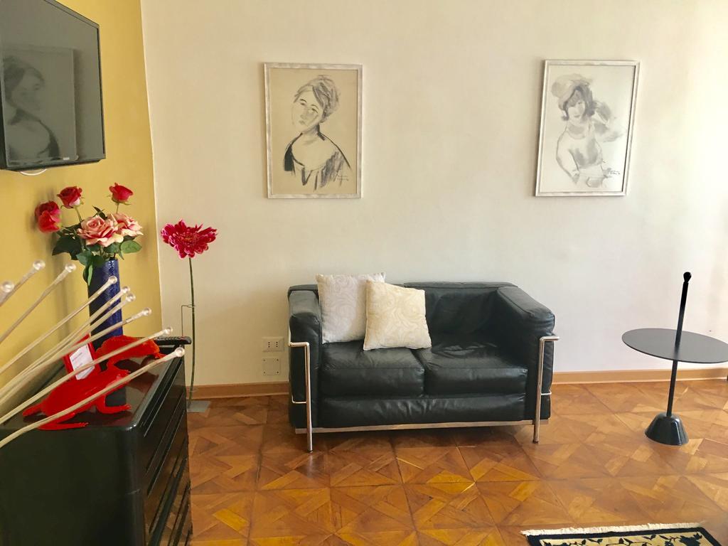 Alla Scalinata Del Teatro Rossetti Parcheggio Τεργέστη Εξωτερικό φωτογραφία